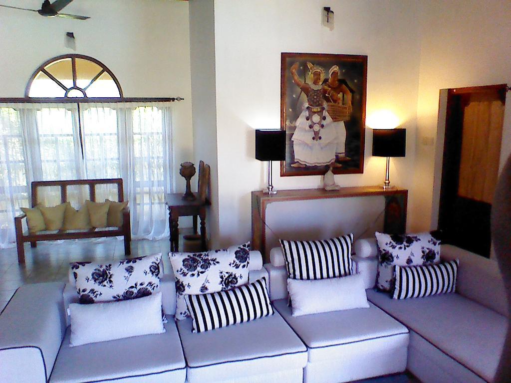 Villa Sea Breeze Kepungoda Exterior foto